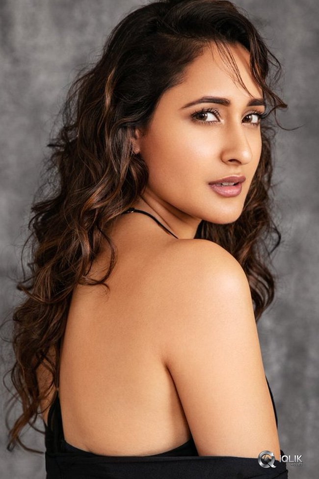 Pragya-Jaiswal